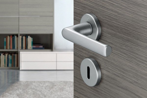 TZO Internal handles